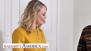 Ultra-kinky America - Elle McRae pulverizes her son's mate